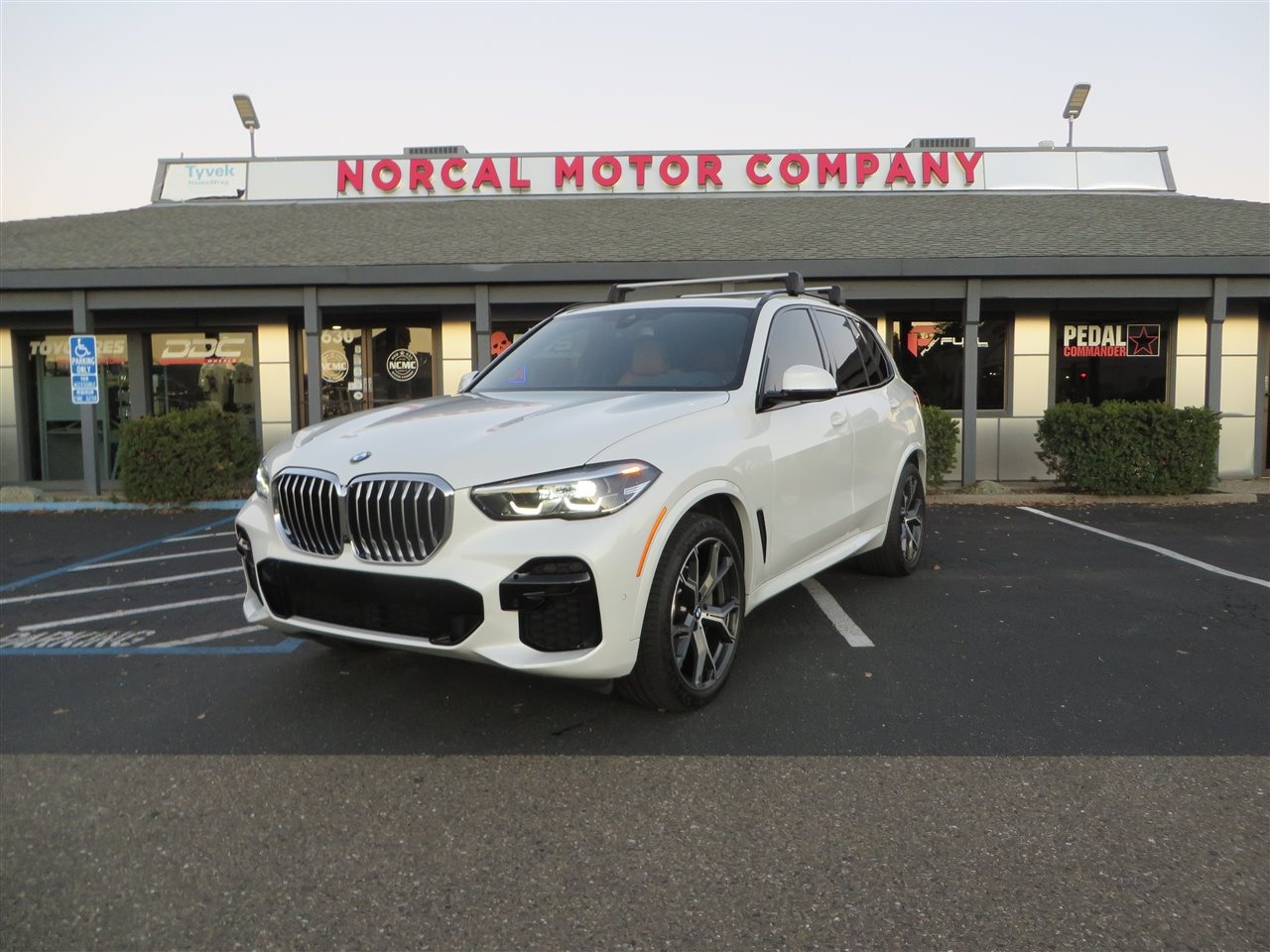 photo of 2022 BMW X5 xDrive40i